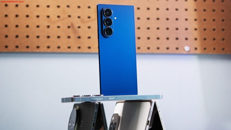 لقطة تفكيك Galaxy Z Fold 7 توضّح صعوبات الإصلاح، بطارية بمقبض سحب وشاشة داخلية هشة