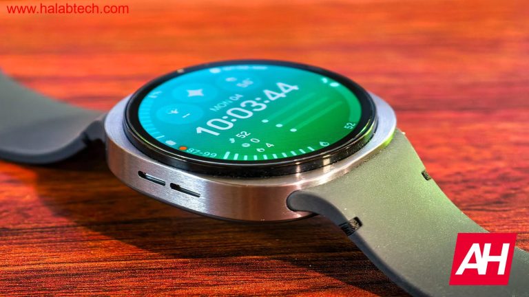 واجهة ساعة Galaxy Watch 8 مع واجهة Wear OS 6 وOne UI 8 على الشاشة