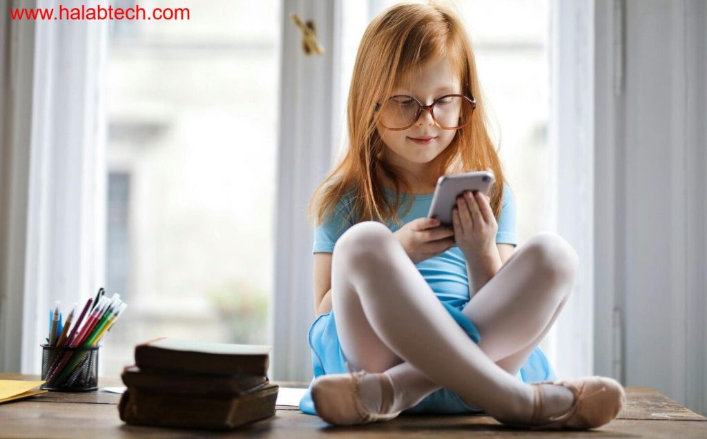 واجهة iOS 26 تعرض ميزات الرقابة الأبوية الحديثة مثل التجارب العمرية، موافقات جهات الاتصال، وطلب استثناءات التطبيقات.