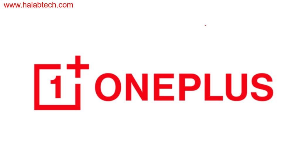 مشهد يوضح تركيز OnePlus على الألعاب في الهند مع هاتف عالي الأداء أمام خلفية تمثل المجتمع والرياضات الإلكترونية