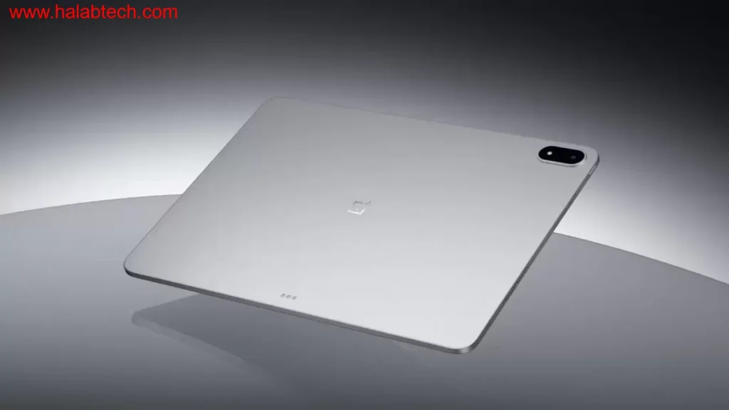 صورة ترويجية لـ OnePlus Pad 3 باللونين Storm Blue وFrosted Silver مع مواصفات الجهاز